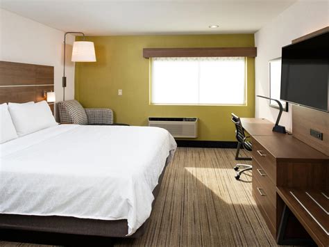 holiday inn hotel prices|holiday inn express room prices.